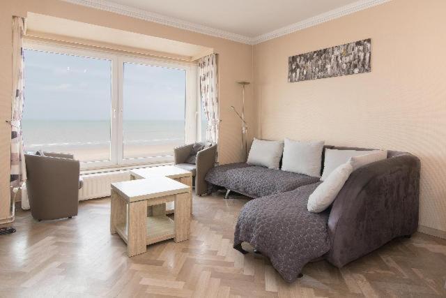 Toplocatie Middelkerke Frontal Sea View Экстерьер фото